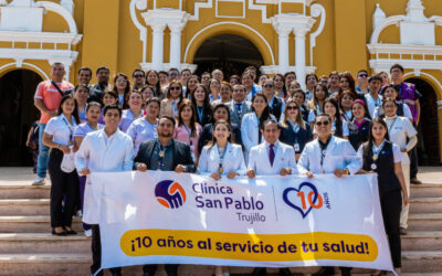 Una década de éxito medico y compromiso social